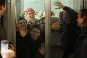 An amusing situation of 23 Kagyu Buddhists stuck in lift Brussels